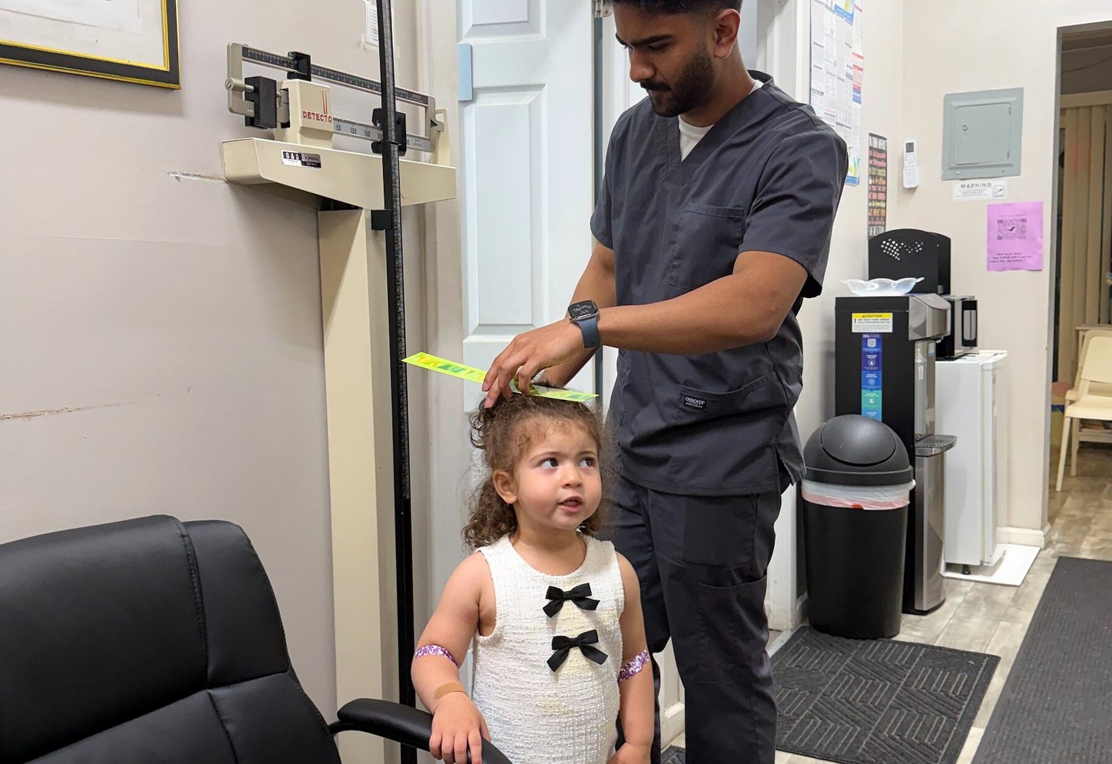 Pediatric height measurement service